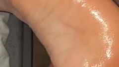 Sexy BBW Ass and Cum on Oiled Soles