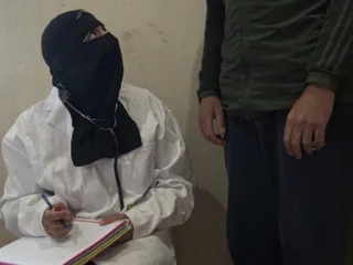 Souzan Halabi: Naughty Female Muslim Doctor Gives a Handjob to One of...