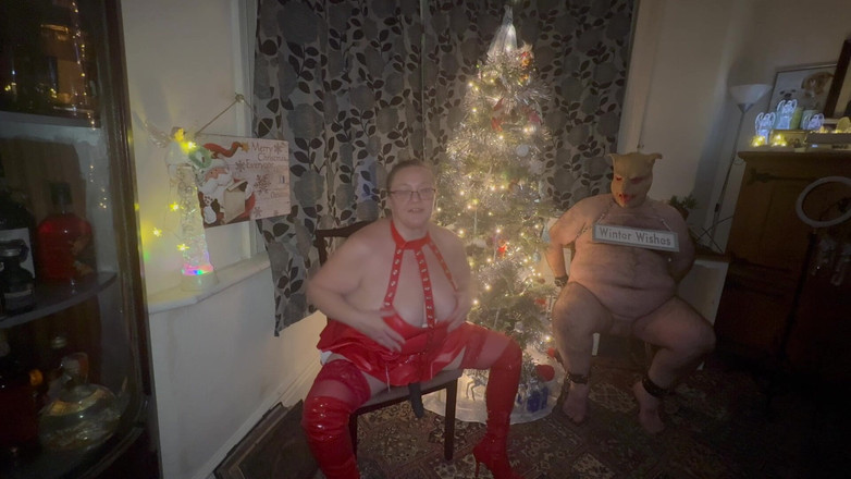 Aaexperiencesltd: Bayan Kinkmas Satana'nın domuzuyla Noel hikayesi.