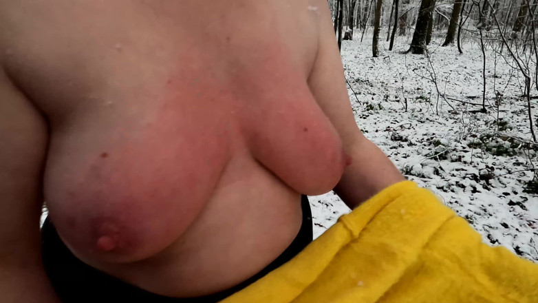 Bouncy Tits Action: Iced Tits Slapped Warm