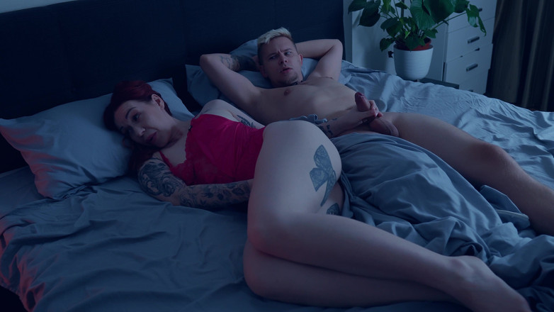 Toma Mur: Step Mom Shares Step Son's Bed After Quarrel - Risky Hot...
