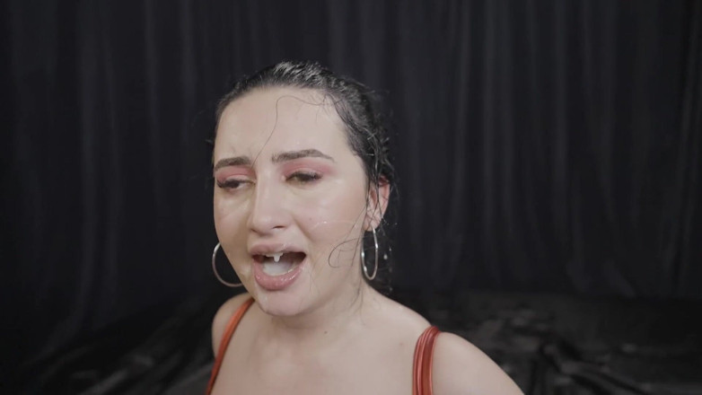 MILF and Big Wet Tits XXX: Prsatá Eva Brooks šuká 3 silné obří ptáky