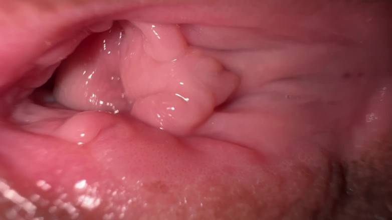 Gigi oficial: Moskow 18 Y.o. Teen Blond Pees on Camer for the First...