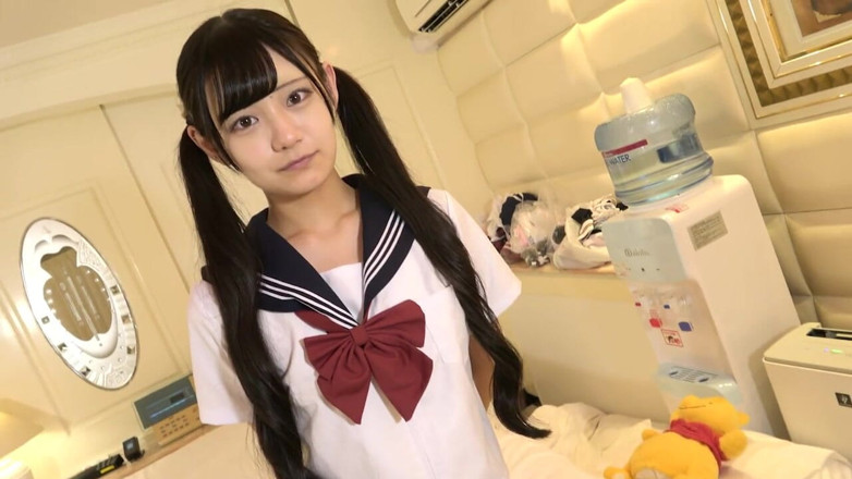 japan banana: Belleza japonesa de pelo negro de 18 años. Amateur delgado y...