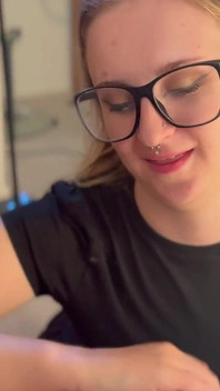 Ayla Vixen Blowjob Offer to Put Down TV Remote