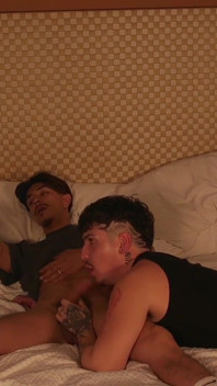 2 Hung Cholos šukání bez sedla anální hardcore sání velkého ptáka Hungpapi