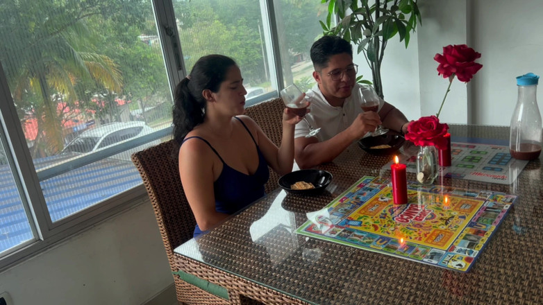 NamiQseiiin: Dîner romantique et beaucoup de sexe