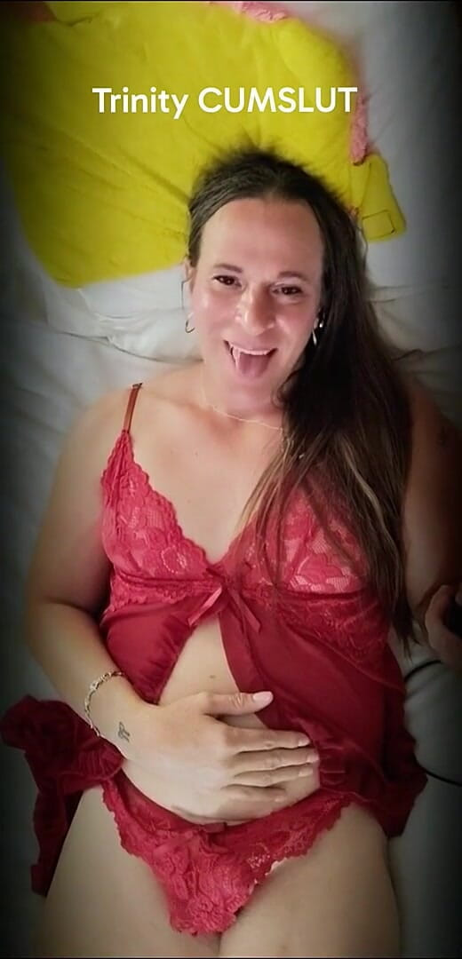Trin luvs cum: Trinity Cumslut Beri makan aku