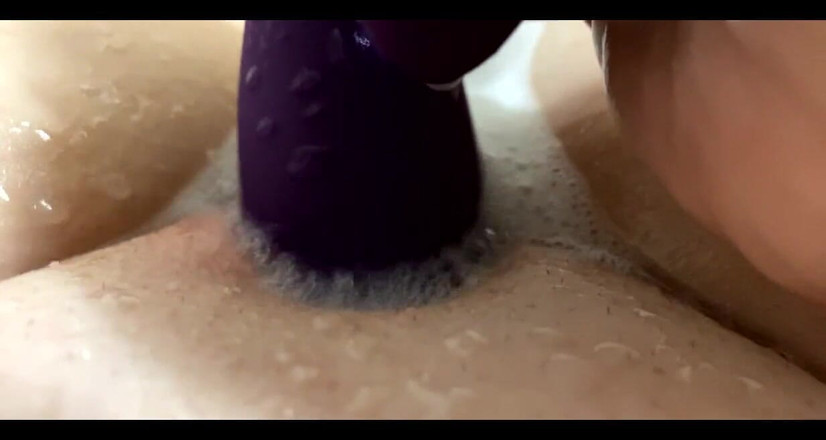 Ms Amanda: Close up