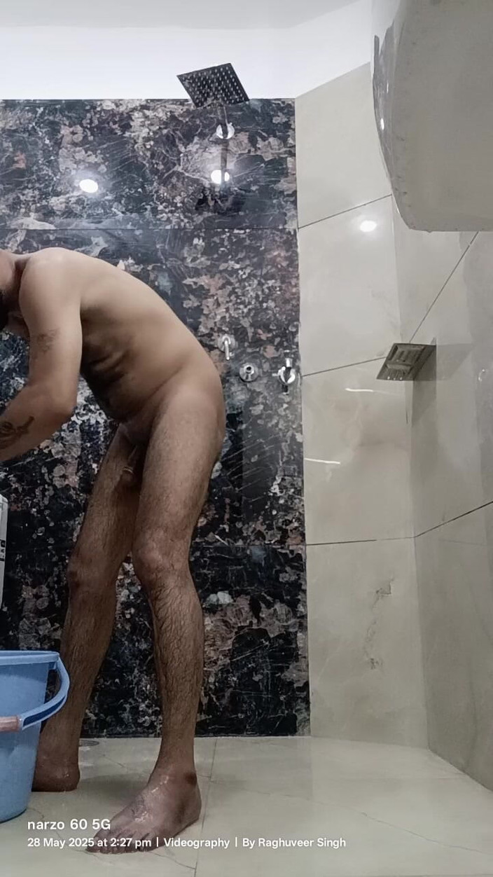 Rajasthani-old-lover: Bố Ấn Độ làm chủ ở nơi công cộng