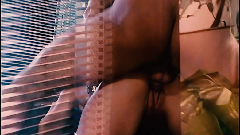 BestPorn85: 熟女と巨乳のジュリア・アンのためのアナルセックス