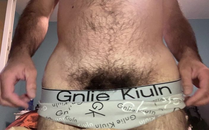 Earl Smile: Earl pronkt met zijn nieuwe slip voor de maand mei 2025