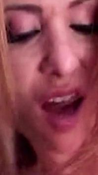 Geile brünette wird hart gefickt und gesichtsbesamt