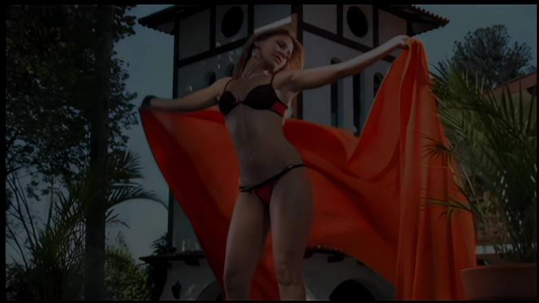 Chica Suicida DVD: Ellen Báserbalha profite de son séjour au Brésil, d'un climat...