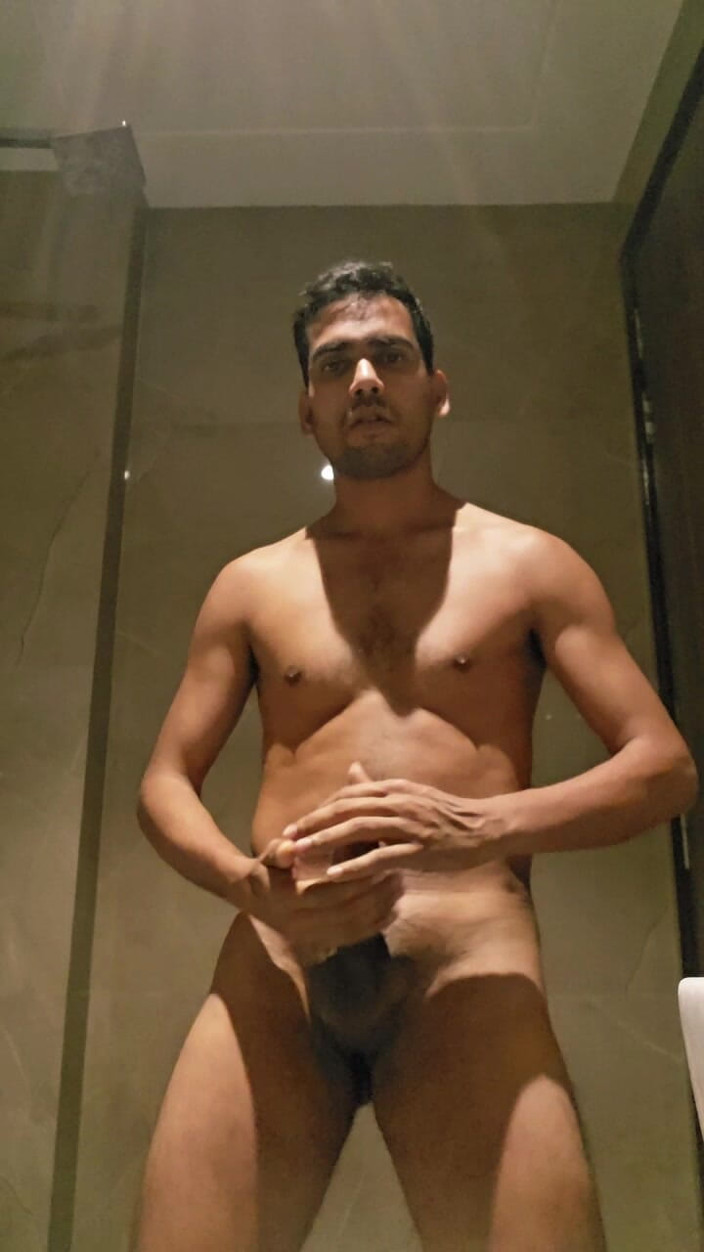 Desicoupleind: Indyjski seksowny chłopak masterbate