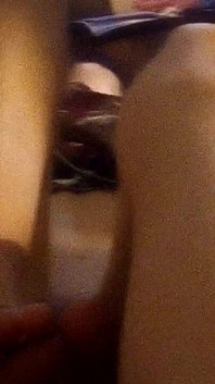 義理の妹がフットジョブを申し出た