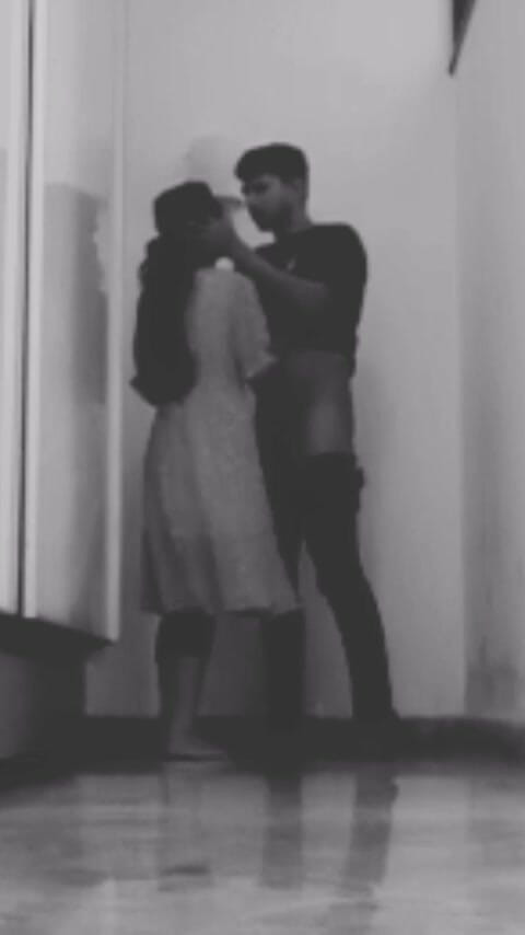 Rishi: Koi Aajayega Chhod Do College Insegnante di Ki Ko Khade...