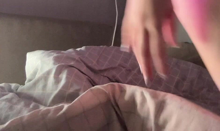 MaybeNatty: Zapomněl Jsem Vypnout Kameru Na Svém Notebooku Po Videohovoru S...