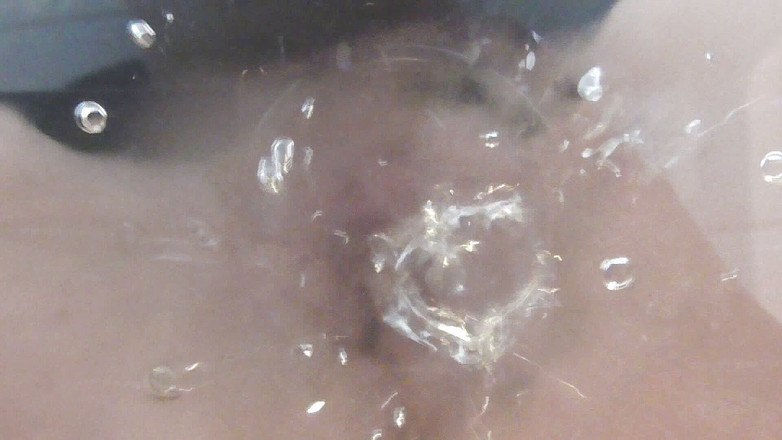 Femdom Austria: Piscio proprio in faccia e bocca!