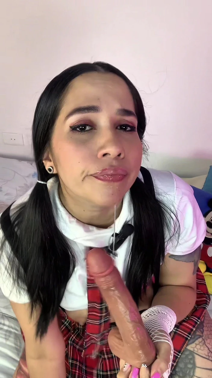 JhoanitaVioletta: Horny College Girl with a Big Ass Is Made for...