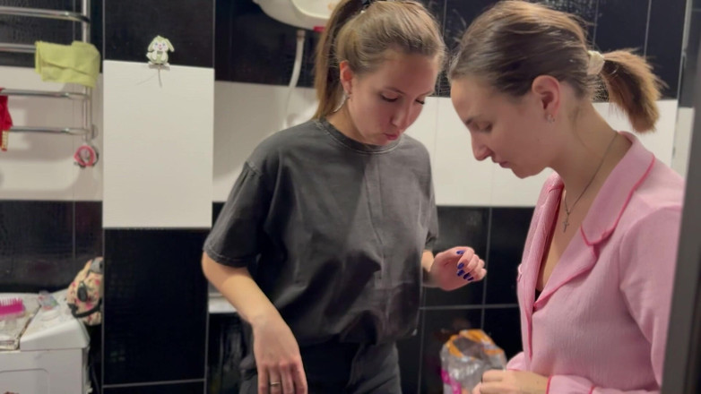 Hottie goddess: Zničený vinyl: Snot, Spit &amp; Dirty Fun