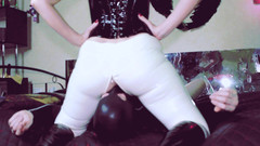 Eva Latexxx: Femdom sedí na obličeji paní Eva Dominatrix latexová milfka bdsm...