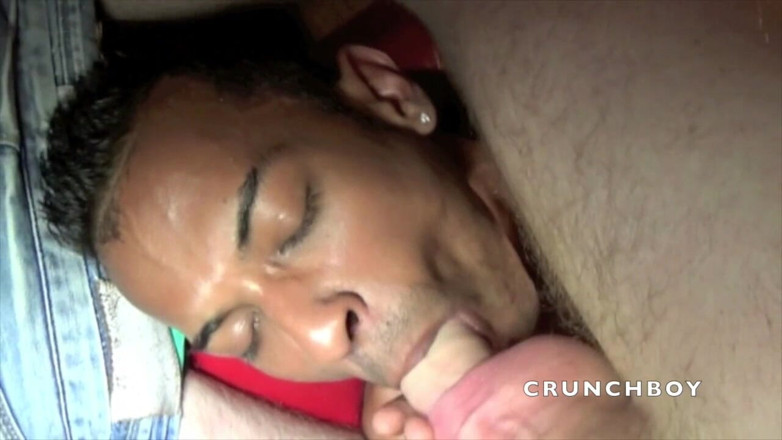 French Twinks Amator videos: Genç latin genç heteroseksüel sarışın irk tarafından sikiliyor