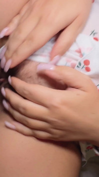 Amatorskie owłosione cipki MILF seks i cipki kremówka
