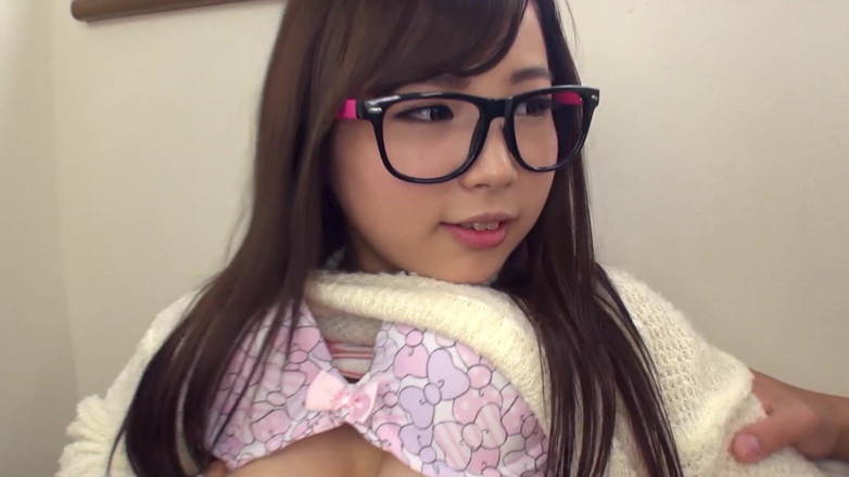JAPAN IN LOVE: Jap im höschen szene-4 japanisches teen Sayaka takahshi genießt dildo...