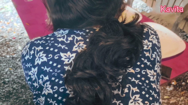 Kavita _zawazawi: Kavita et Tatya, desi indiennes, baisent sous une tente de...