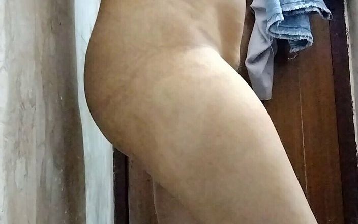 Riyathakur: Bhabhi sexy desnuda y mostró su cuerpo caliente sexy miedo