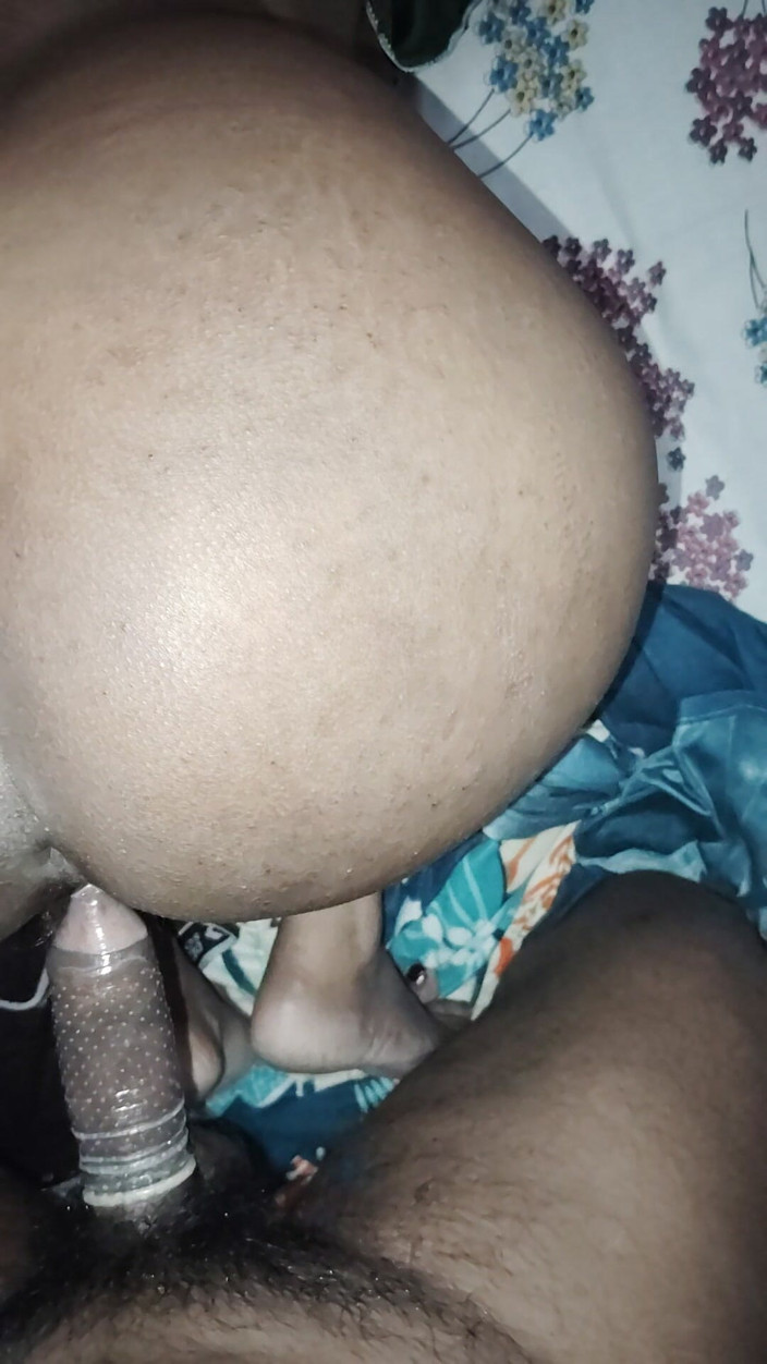 Pb Sardarni: Neighbour Punjaban Sardarni Fucked Late Night by Neighbour Boyfriend.
