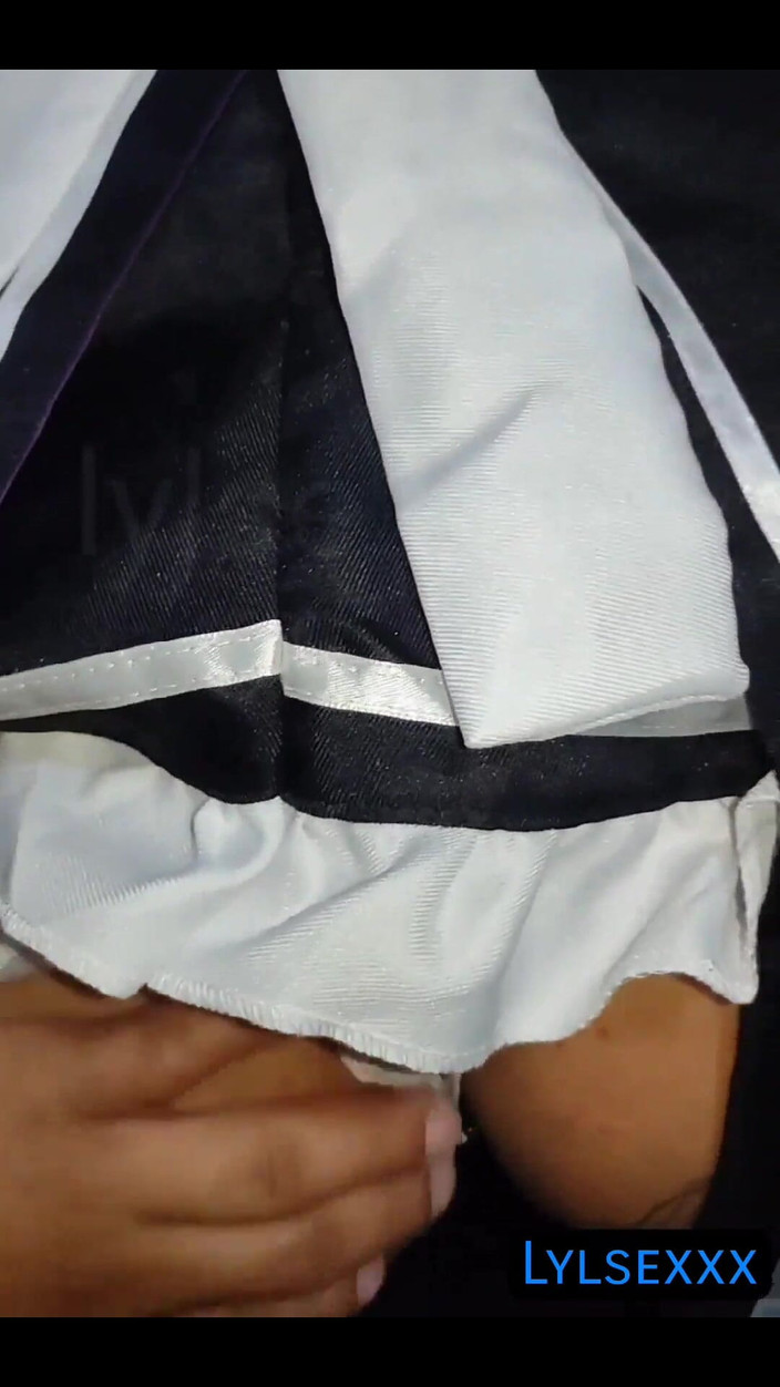 Lylsexxx: Otaku con rem cosplay se la follan sin condón - parte 1