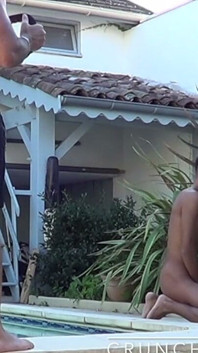 Bu harika Fransız pornosu amator'un tadını çok seksi adamlarla prezervatifsiz çıkarın