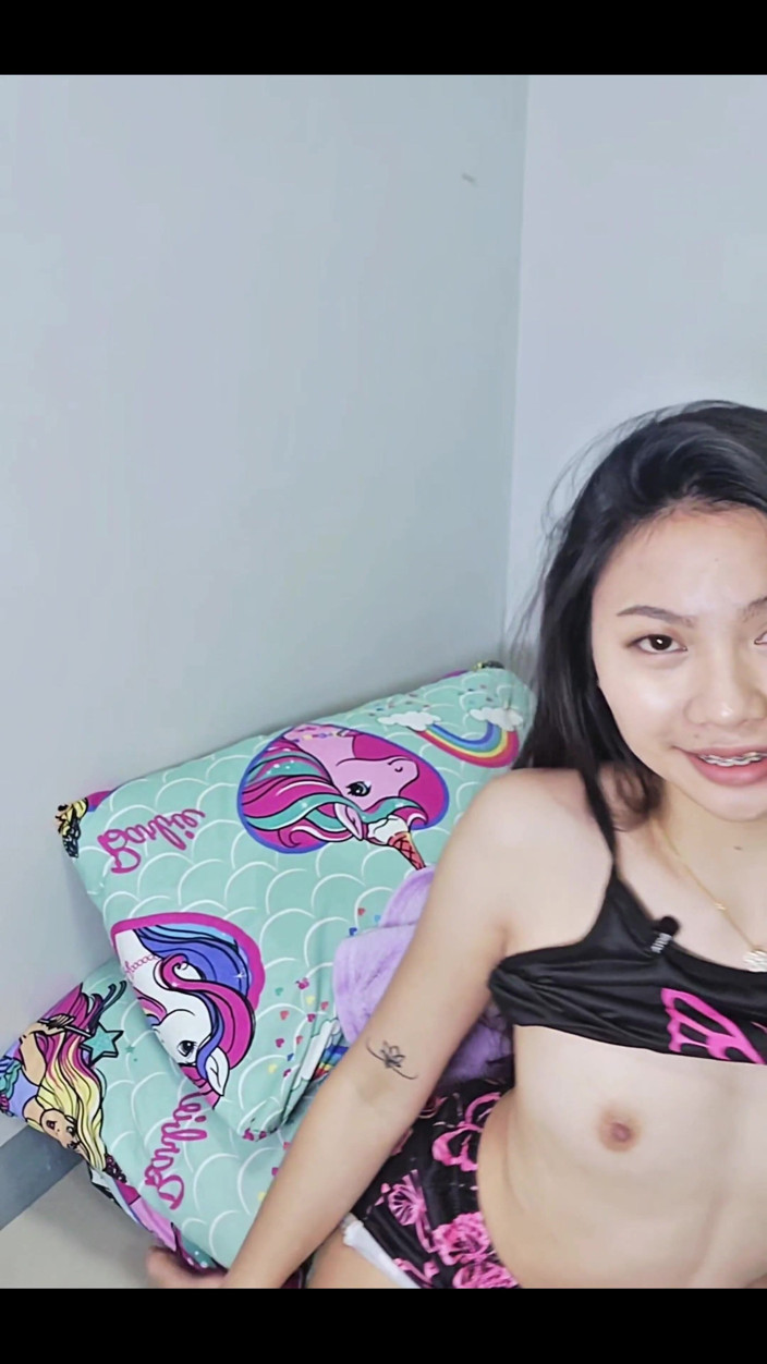 Cherrryblisss: Little Slut