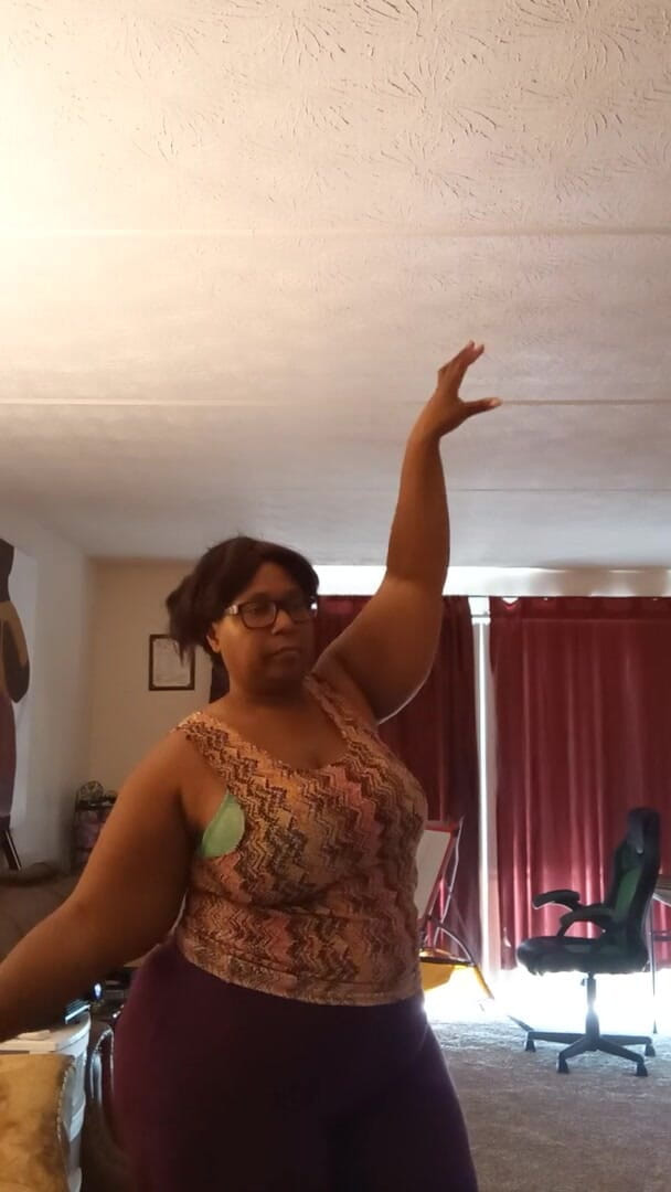 Cosmicrose 678: Bauchtanz-bbw-milf