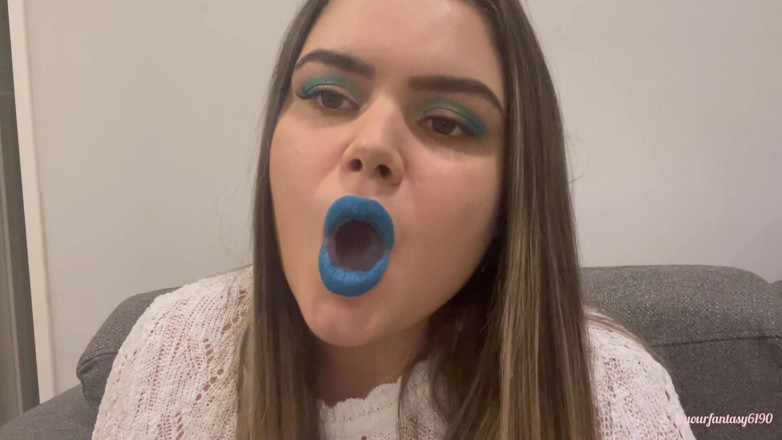 Your fantasy studio: Bermain dengan asap dengan gincu biru ringan