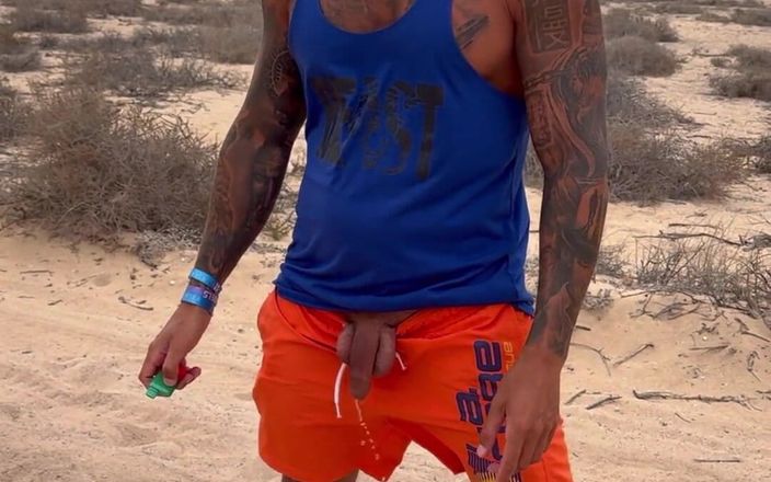 BoyGym: Vaper dan kencing di pantai