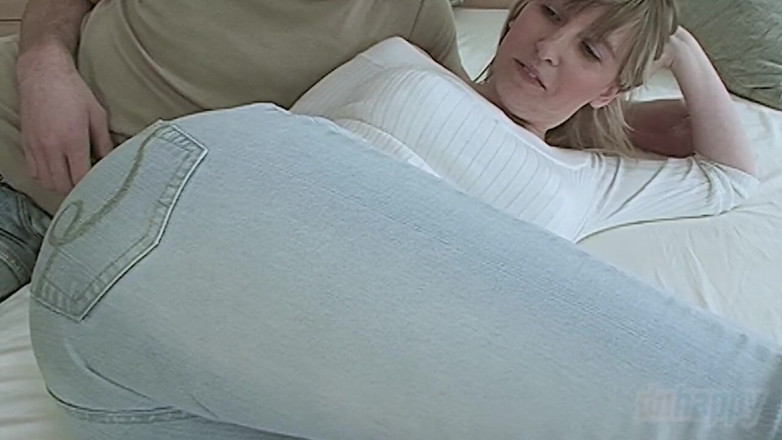 Sextermedia by Pete: Sandra, blonde amateur perverse, se fait sodomiser
