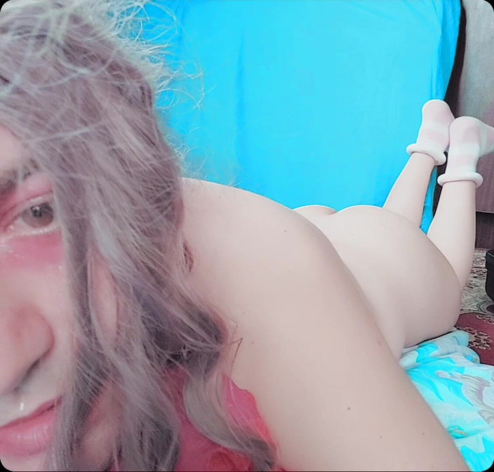 Kitty_Cross: Webcam heißer süßer Sissy Femboy-hintern, rothaarige knackarsch, weiche glatte haut,...