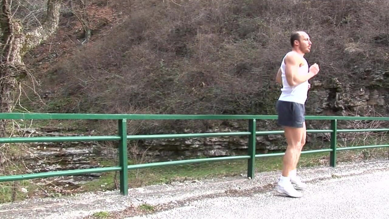 Milf X: Brzydki, ale uwielbia anal!