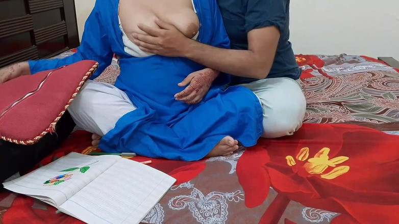 QueenbeautyQB: Il fratellastro indiano fa sesso con la sua sorellastra dopo...