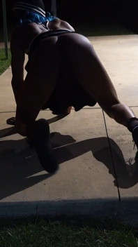 Bubble Booty Sissy Goddess Huge Cumshot