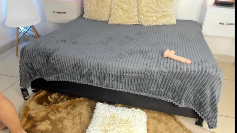Yukari Shinju: Submisie Memek Re Maja Mungil Masturbation