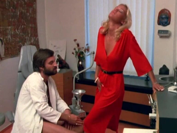 Java Consulting: 布丽吉特·拉海在牙医面前勃起