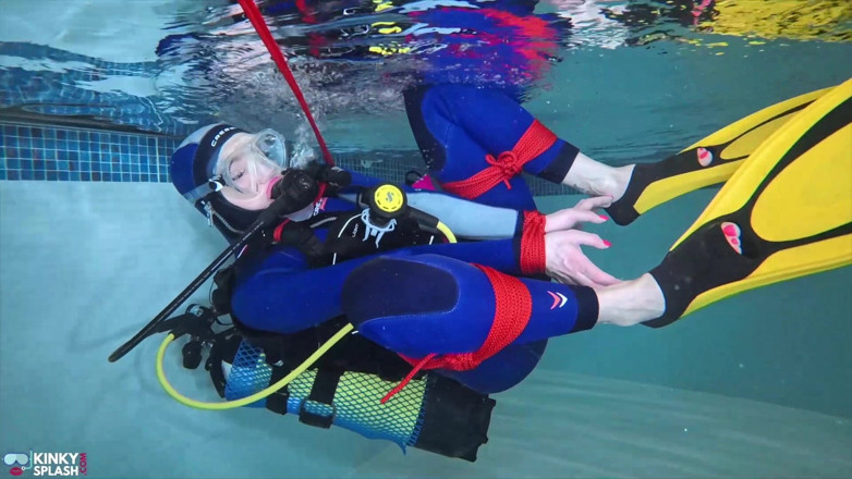UKCuteGirl Lucy Lauren: Underwater Bondage in Scuba Tied Tight &amp; Dragged Through Water