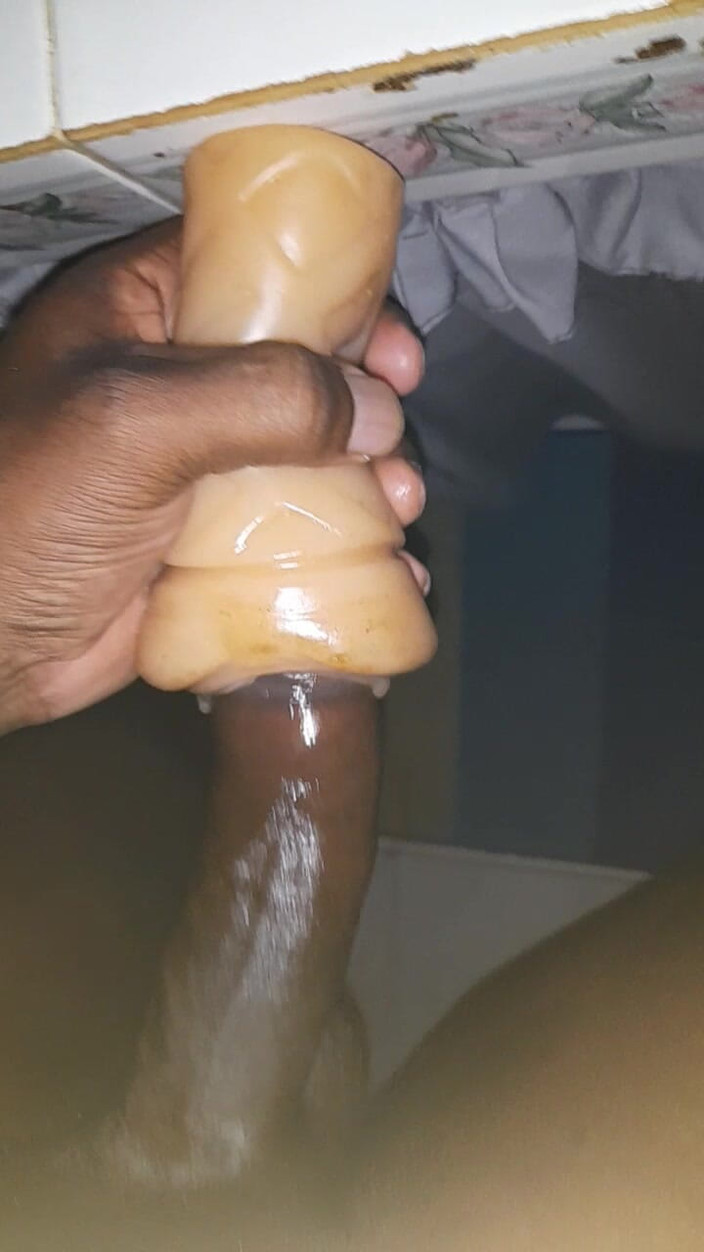 Black guy: s8 e7