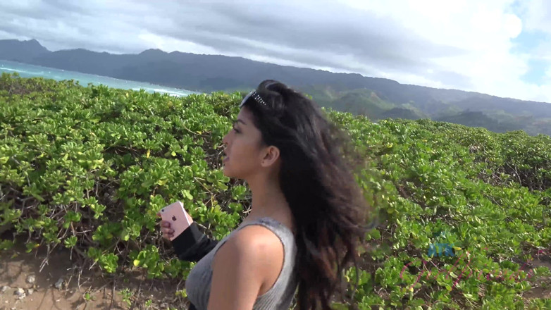 ATK Fans (Girlfriends): Virtual Vacation Oahu with Sophia Leone 1/2