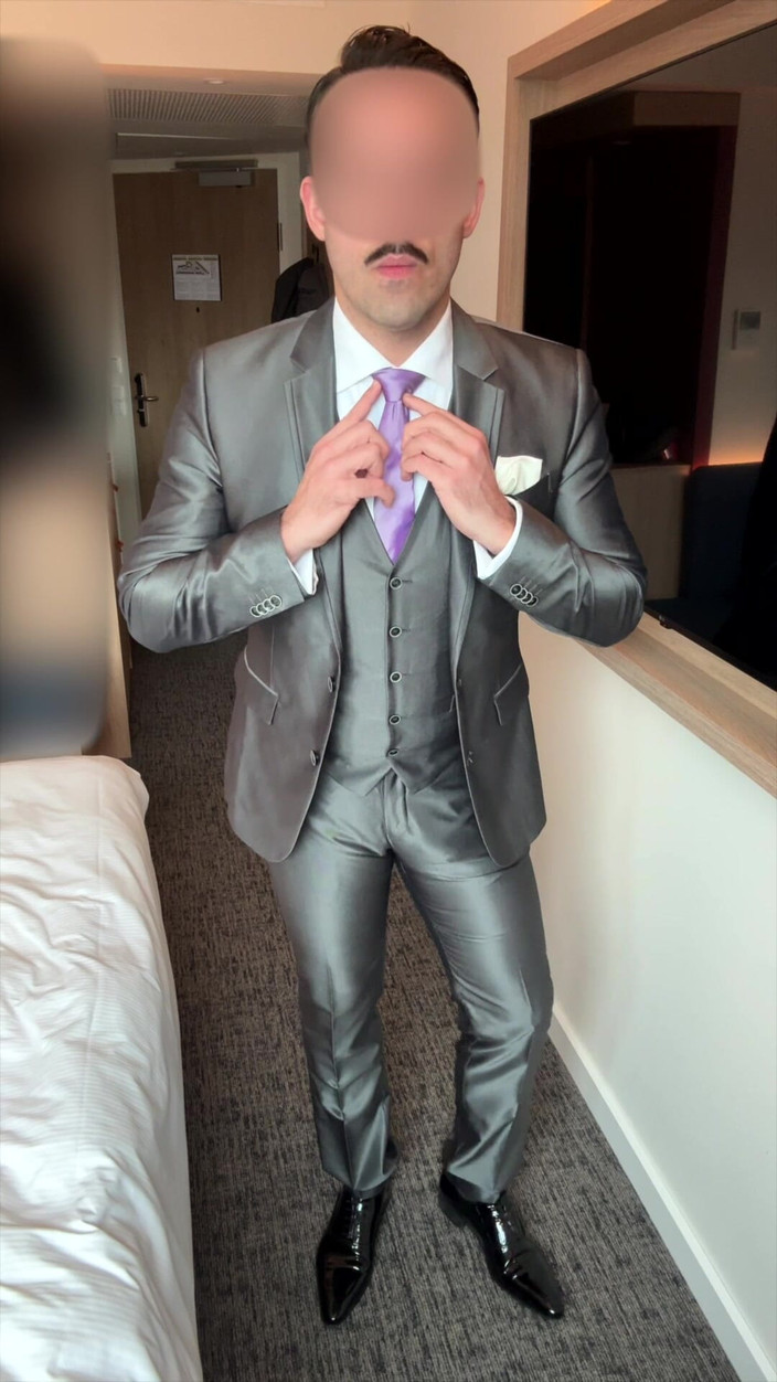 Master Shiny Shoes: abito lucido, scarpe lucide, cazzo lucido