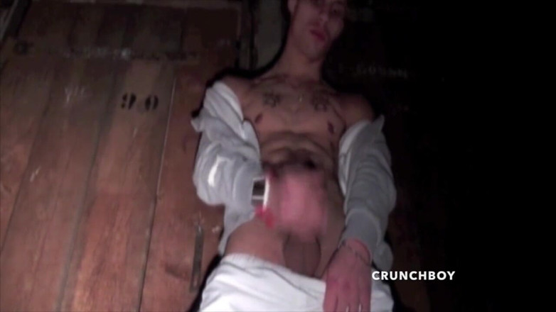 Crunch Boy: Ini adalah jessy meniduri teman-temannya